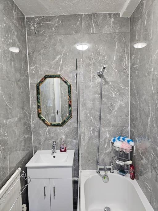 Luxury Home In Lewisham 布罗姆利 外观 照片